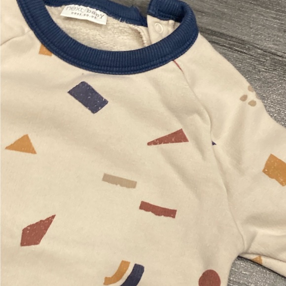 Next beige abstract print romper baby boy up to 3 months - Picture 2 of 3